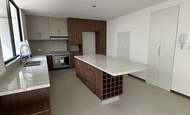 Casa nueva en Renta Lomas de Ángelópolis Cascatta