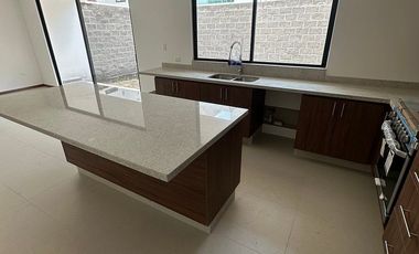 Casa nueva en Renta Lomas de Ángelópolis Cascatta