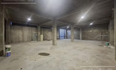 LOCAL COMERCIAL EN ALQUILER  –  SOBRE COLECTORA