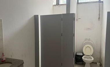 Depósito de 4692  m2 cubiertos en Florida