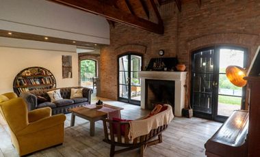 VENTA CASA QUINTA VISTA A LA BARRANCA DEL CAZADOR