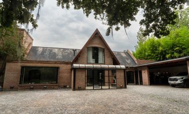 VENTA CASA QUINTA VISTA A LA BARRANCA DEL CAZADOR