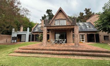 VENTA CASA QUINTA VISTA A LA BARRANCA DEL CAZADOR