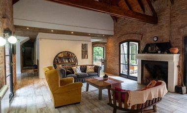VENTA CASA QUINTA VISTA A LA BARRANCA DEL CAZADOR