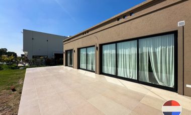 CASA EN VENTA 3 AMBIENTES EN LARES DE CANNING