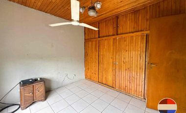 CASA Y DEPARTAMENTOS  EN VENTA JOSÉ MÁRMOL RENTA