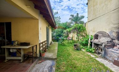 CASA EN VENTA VARELA 4 DORMITORIOS QUINCHO PILETA