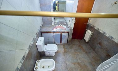 CASA EN VENTA VARELA 4 DORMITORIOS QUINCHO PILETA
