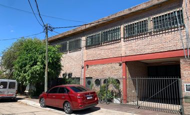 Depósito de 1974 m2 cubiertos - Villa Adelina