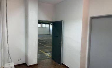 Depósito de 1974 m2 cubiertos - Villa Adelina