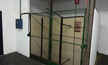 Depósito de 1974 m2 cubiertos - Villa Adelina