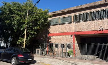 Depósito de 1974 m2 cubiertos - Villa Adelina