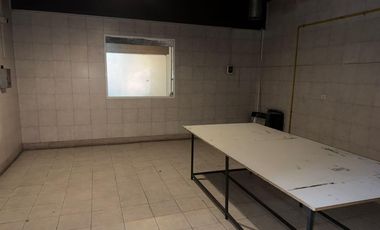 Depósito de 1974 m2 cubiertos - Villa Adelina