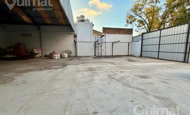 690m2 - Deposito doble frente - excelente estado - portones automaticos