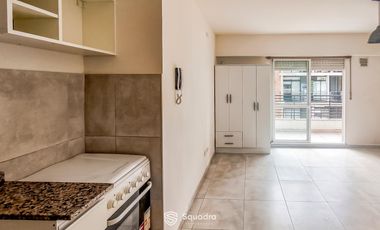 VENTA - Monoambiente divisible, con balcón - Zona Centro, Rosario - APTO CRÉDITO.