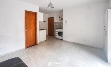 VENTA - Monoambiente divisible, con balcón - Zona Centro, Rosario - APTO CRÉDITO.