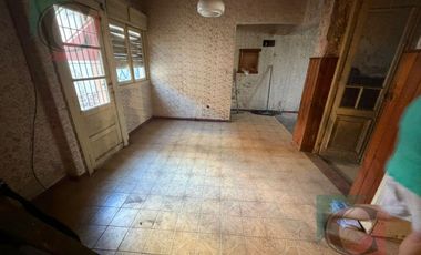 Casa 3 amb con cochera a reciclar
