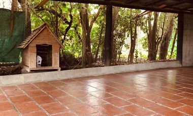 Venta casa 4 ambientes con pileta Trujui
