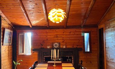 Venta casa 4 ambientes con pileta Trujui