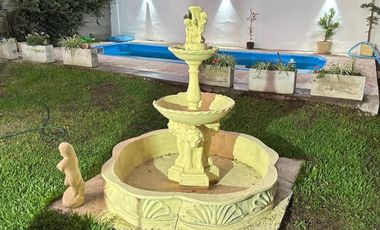 Venta casa 4 ambientes con pileta Trujui