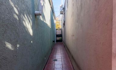 CASA 3 AMBIENTES VENTA TEMPERLEY PATIO COCHERA