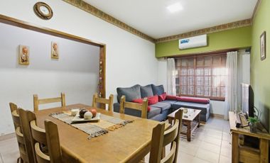 CASA 3 AMBIENTES VENTA TEMPERLEY PATIO COCHERA
