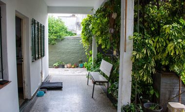 Casa 3 ambientes en venta San Martin con Quincho