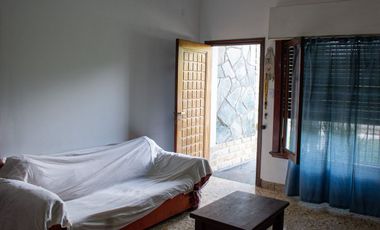 Casa 3 ambientes en venta San Martin con Quincho