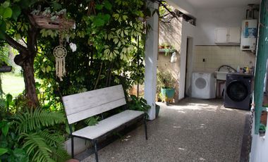 Casa 3 ambientes en venta San Martin con Quincho