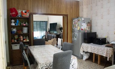 Casa 3 ambientes en venta San Martin con Quincho