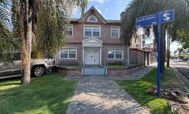 Venta Casa 5 ambientes en Ramos Mejia