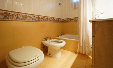 Venta Casa 5 ambientes en Ramos Mejia