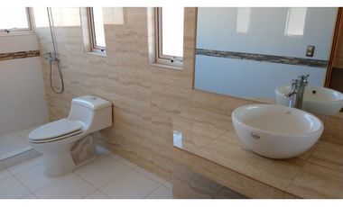 Arriendo Casa 3D 4B con piscina Condo. Rinconada Los Andes