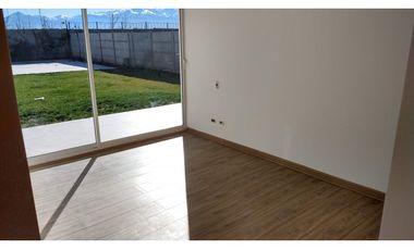 Arriendo Casa 3D 4B con piscina Condo. Rinconada Los Andes