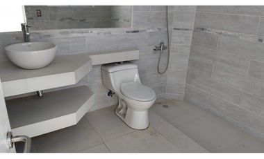 Arriendo Casa 3D 4B con piscina Condo. Rinconada Los Andes