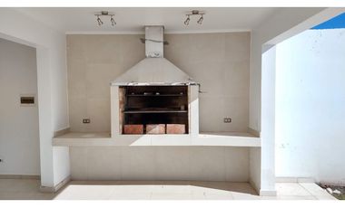 Arriendo Casa 3D 4B con piscina Condo. Rinconada Los Andes