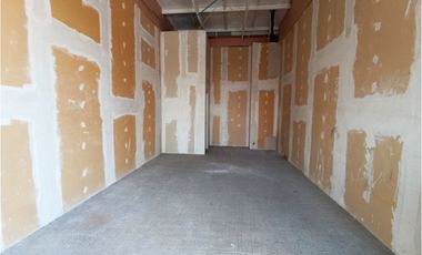 Local Comercial en Arriendo, Alto Flujo Peatonal, Santiago