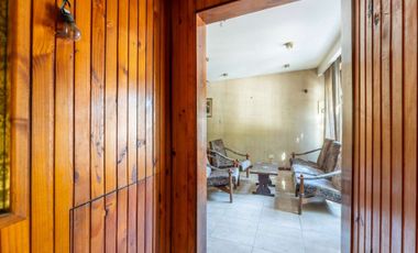Venta PH 4 amb. c/entrada indep. cochera, quincho