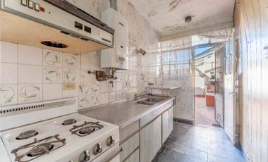 Venta PH 4 amb. c/entrada indep. cochera, quincho