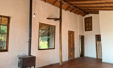 ARRIENDO LINDA CASA EN Pirque