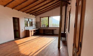 ARRIENDO LINDA CASA EN Pirque