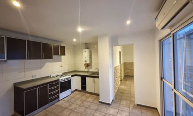 ALQUILER PH 4 AMBIENTES DEVOTO CON PILETA