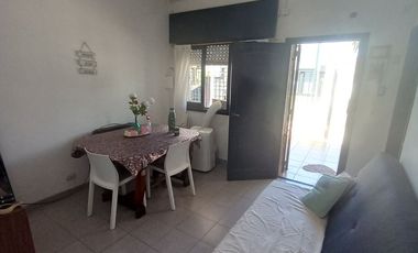 VENTA CASA 4 AMB. C/COCH TERRAZA A. CREDITO MORON