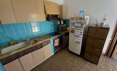VENTA CASA 4 AMB. C/COCH TERRAZA A. CREDITO MORON