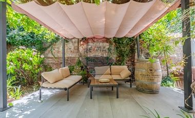 OPORTUNIDAD  Providencia, casona estilo frances !!
