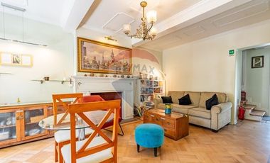OPORTUNIDAD  Providencia, casona estilo frances !!