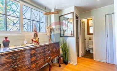 OPORTUNIDAD  Providencia, casona estilo frances !!