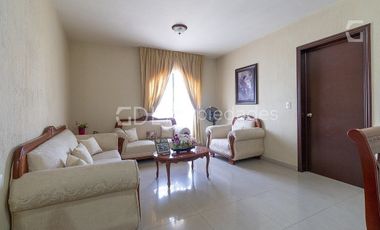 TONALÁ CENTRO CASA MUY AMPLIA EN VENTA