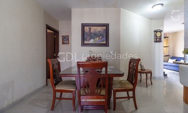TONALÁ CENTRO CASA MUY AMPLIA EN VENTA
