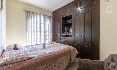 TONALÁ CENTRO CASA MUY AMPLIA EN VENTA